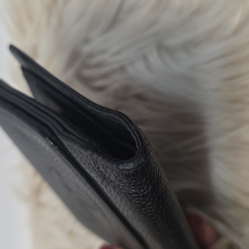 Chanel French flap wallet in caviar Leather. - Picture 4 of 8